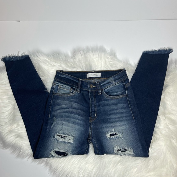 KANCAN ESTILO SIZE: 26 CAPRI DISTRESSED - Picture 7 of 7